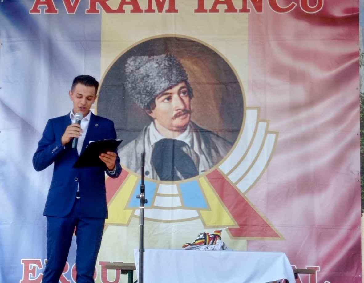 Cantautorul Adrian Lupescu, prezent la Centenarul satului Gelu, din județul Satu Mare. 