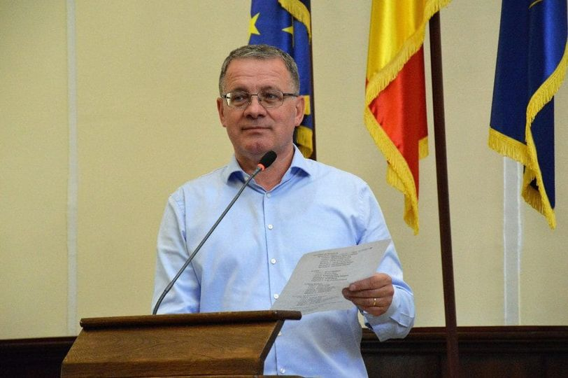 Ex ministrul sinistru al Agriculturii  ADRIAN OROS continuă să jumulească statul 