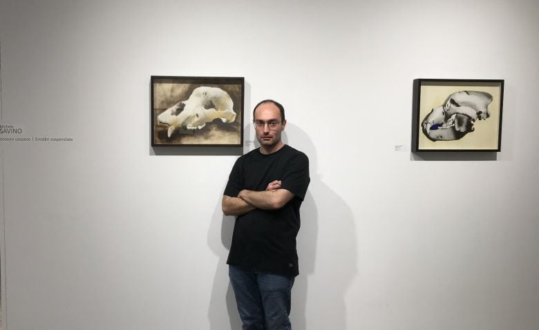 Artistul italian Michele Savino, pasionat de Suiseki, își expune lucrările la Cluj