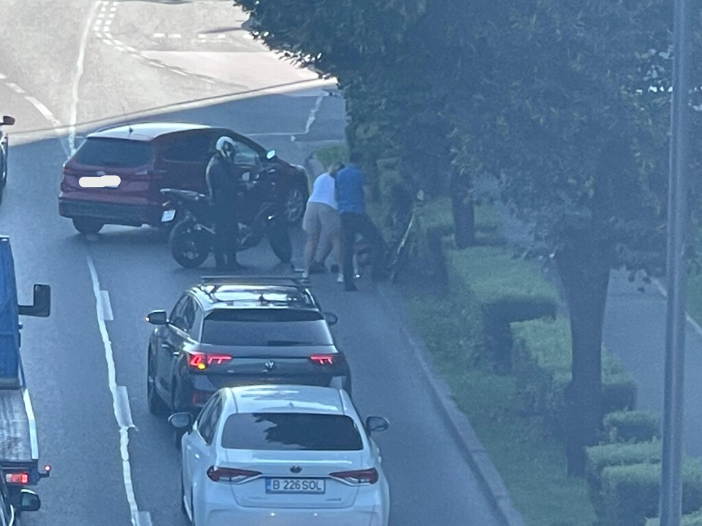 Accident pe Calea Florești. Un biciclist a fost rănit GRAV